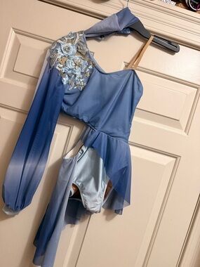 Blue Girls' Dance Costume with Floral Embellishment